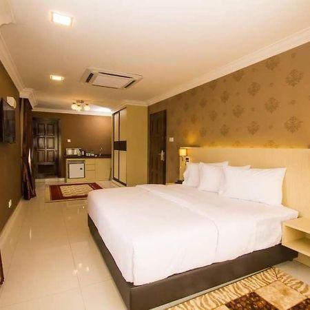 New Kesuma Villa Exclusive Stay Парит Раджа Екстериор снимка