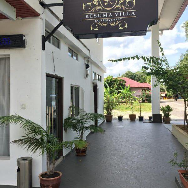 New Kesuma Villa Exclusive Stay Парит Раджа Екстериор снимка